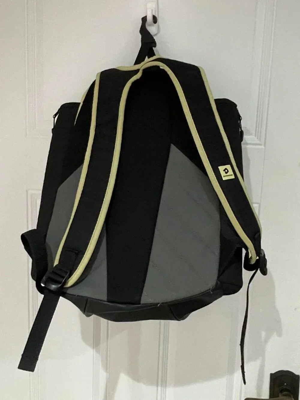 DeMarini Voodoo Era Bat Backpack Adult Baseball Softball Equipment Bag Black